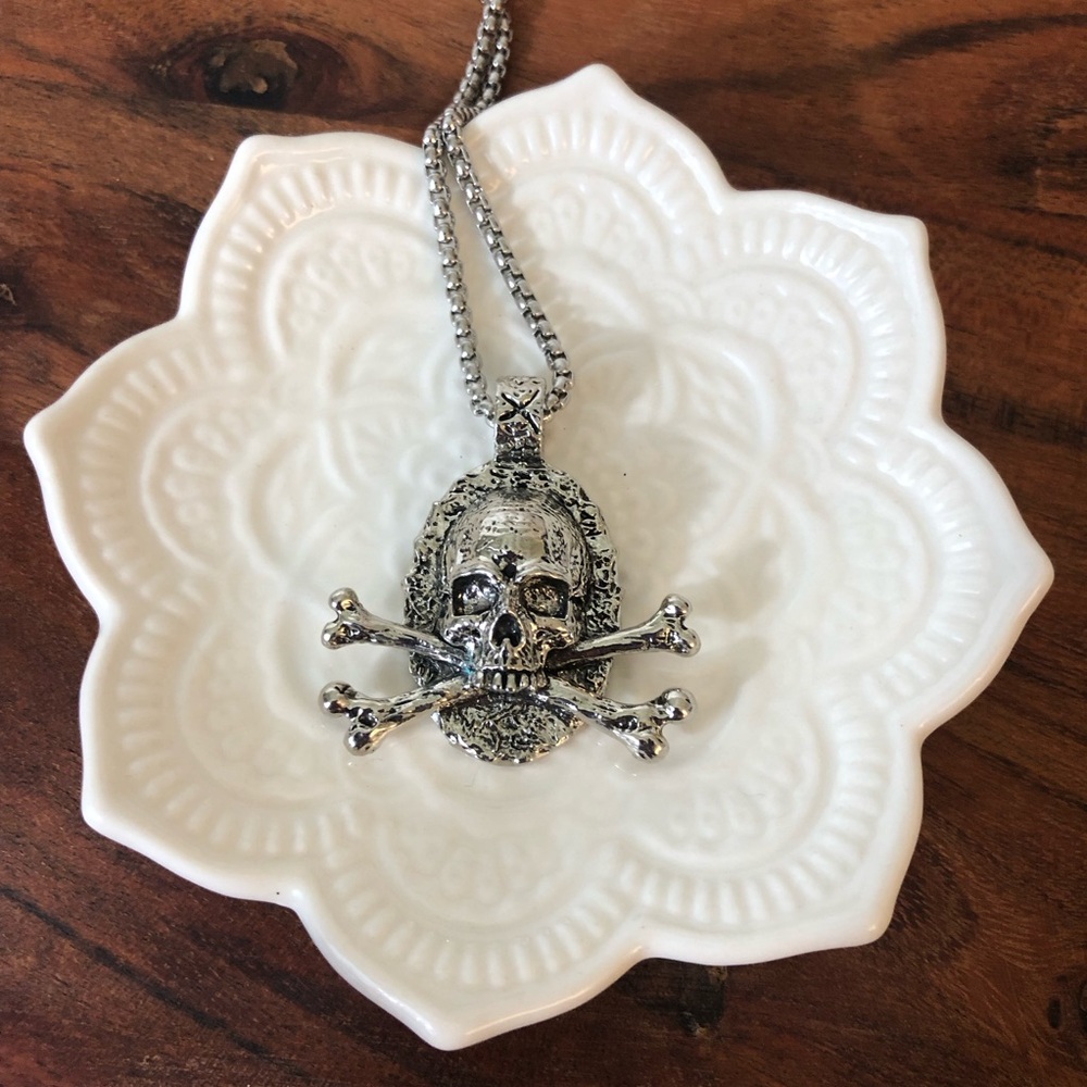 BikerCore Goth Skull Pendant Necklace Pirates of the Caribbean Inspired Grunge